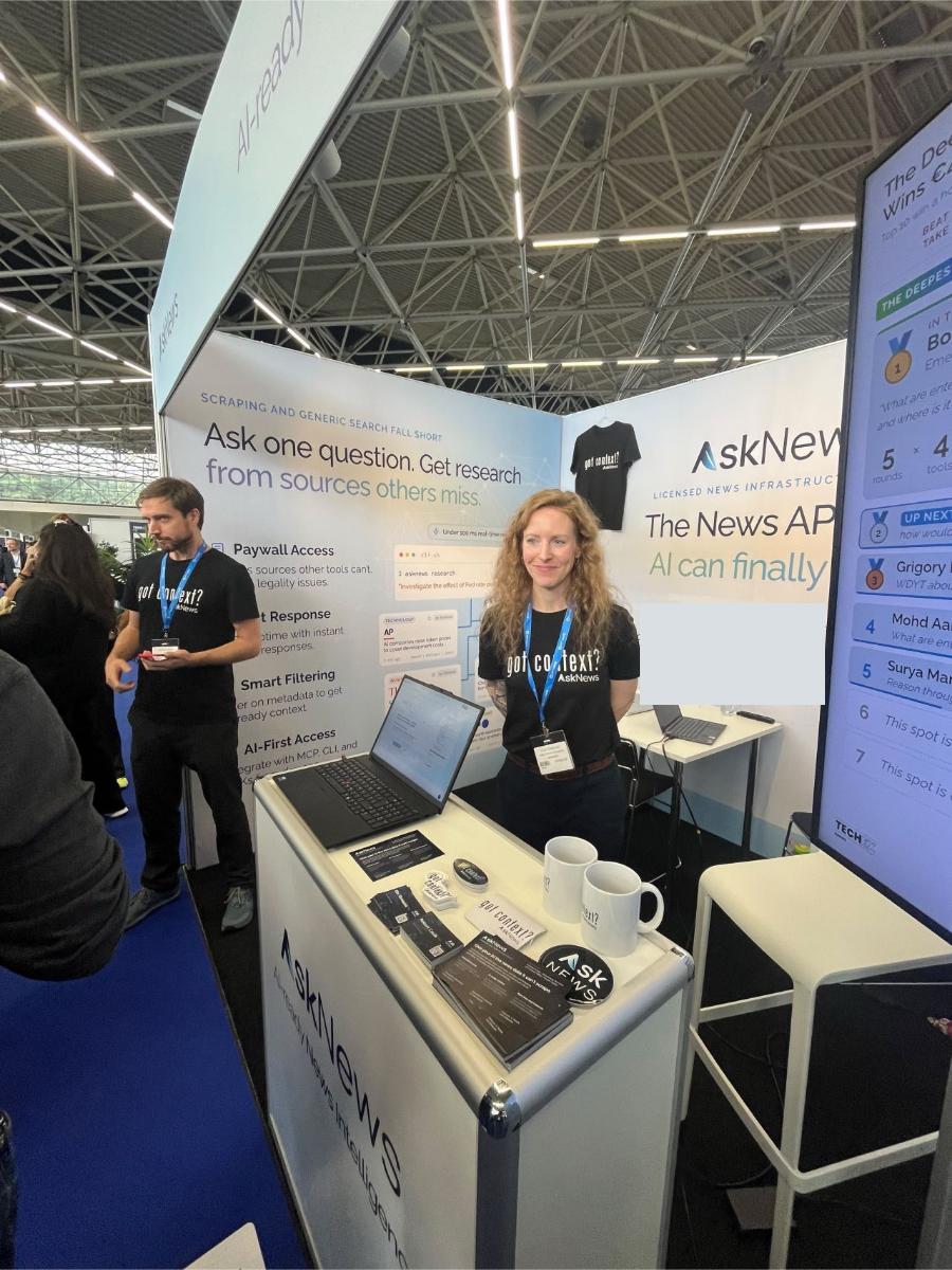 Robert Caulk left and Elin Törnquist right at TechEx; customer panel obscured